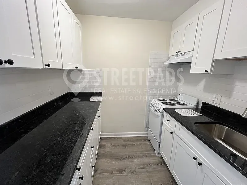 1 bed, 9999 sqft, $2,300 — Photo 1