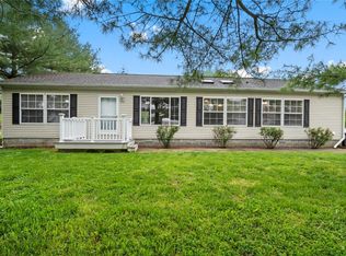 412 Elm St, Alhambra, IL 62001