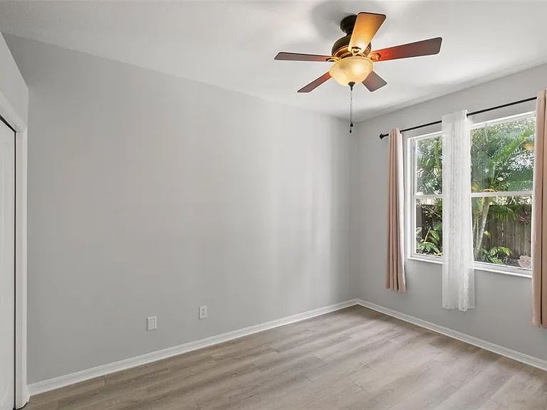 11934 Wandsworth Dr — Photo 11