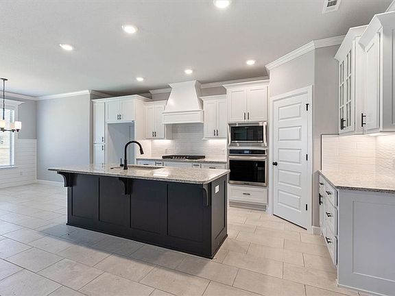 4th image of 1340 Paragon Dr