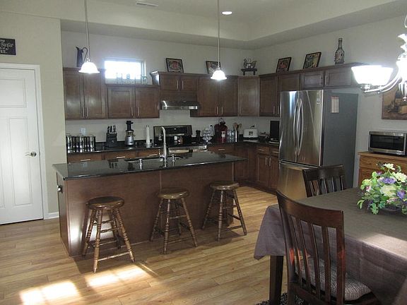 5th image of W179N11619 Blackstone Cir