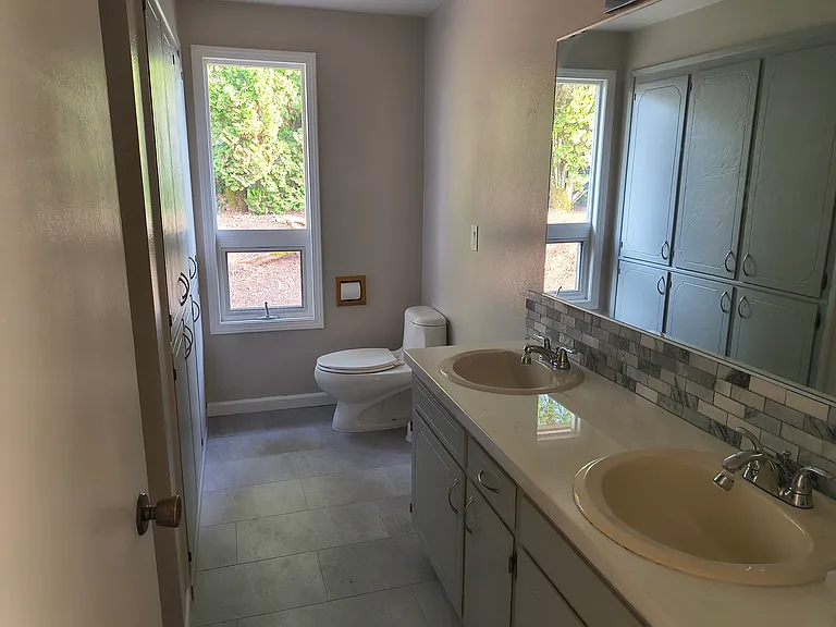 1816 NW Lincoln St — Photo 26