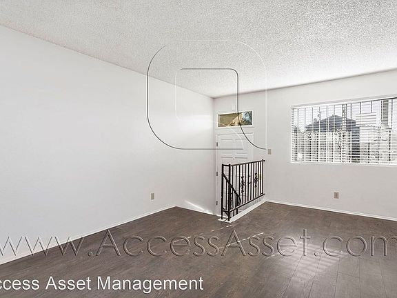 4th image of 107 Davis St