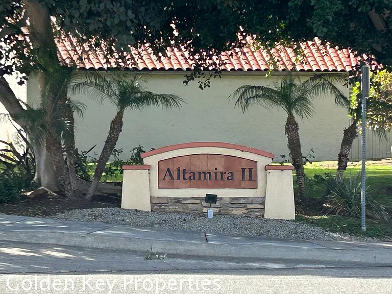 918 Caminito Estrada #E — Photo 23
