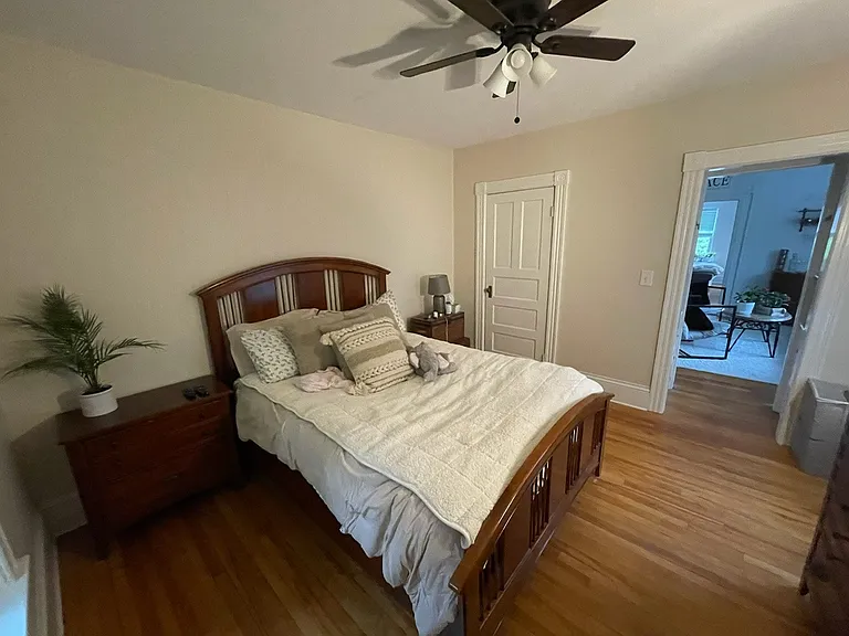 19 Circuit Ave E #2 — Photo 5