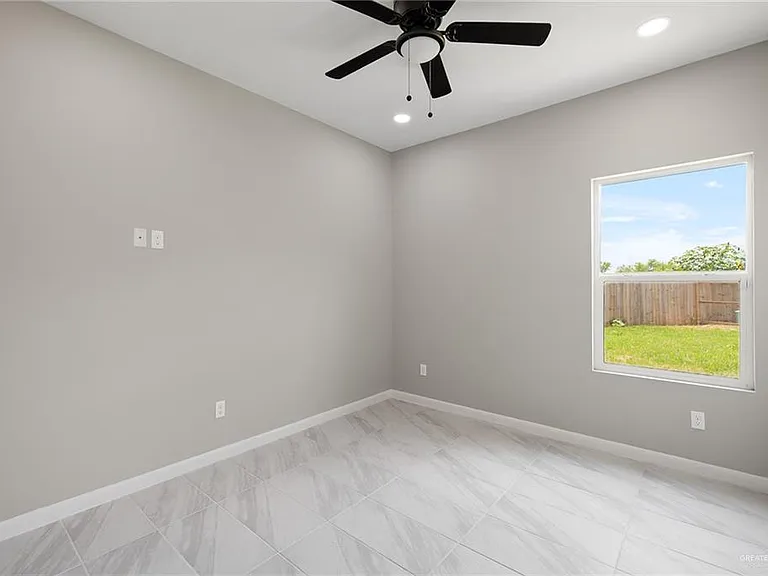 3912 Las Vistas Ln #1 — Photo 8
