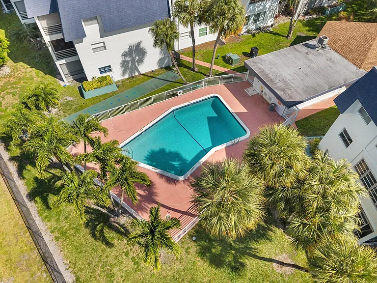 8000 Lagos De Campo Blvd #A-307 — Photo 32