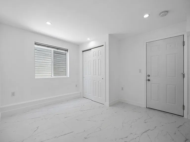 3501 Noriega St #A — Photo 4