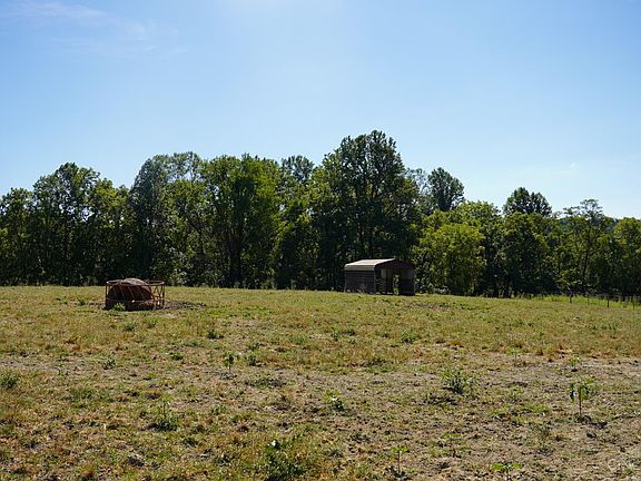 3rd image of 1949 Inlow Ave