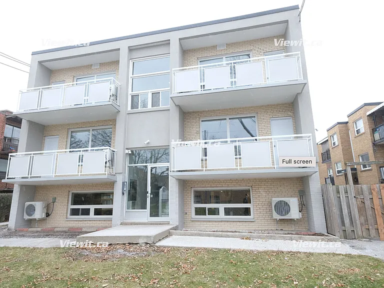 60 Wasdale Cres #10 — Photo 1
