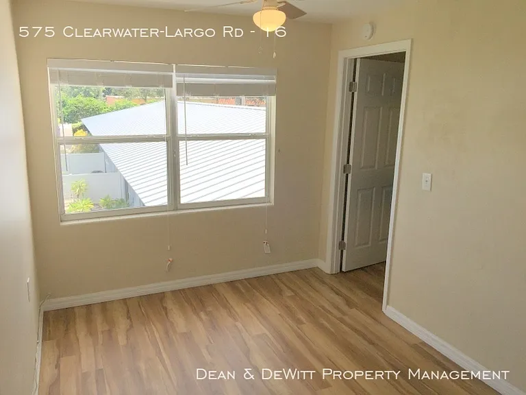 575 Clearwater Largo Rd N #16 — Photo 5