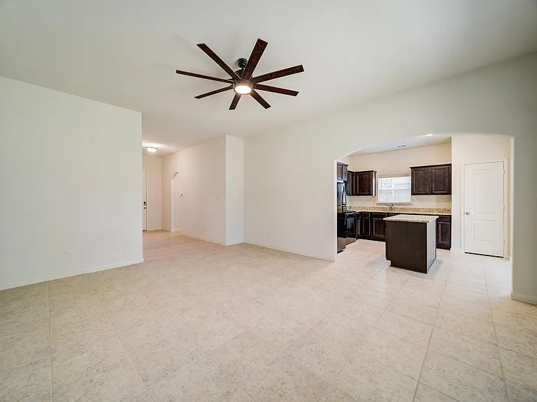 4517 Shy Creek Ln — Photo 10