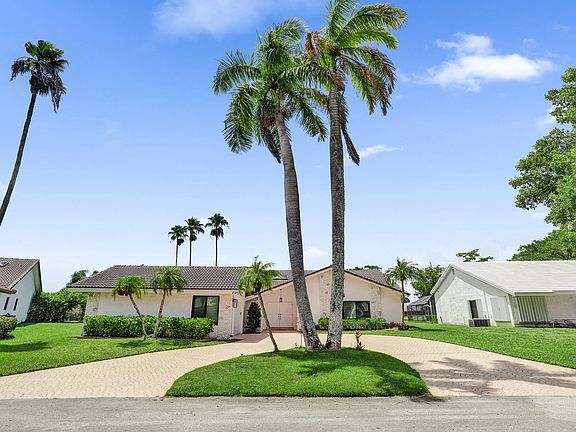 5th image of 7301 NW 83rd Way