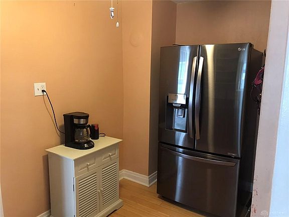 5th image of 2456 Nill Ave