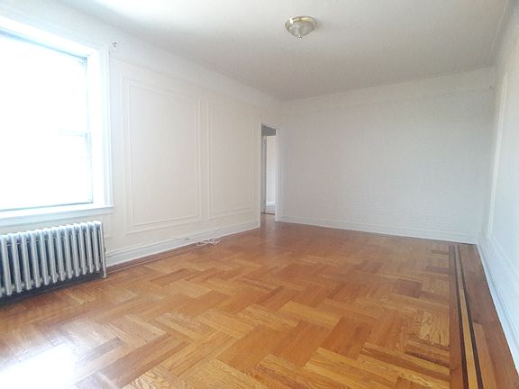 4th image of 278 E 239th St APT 4H