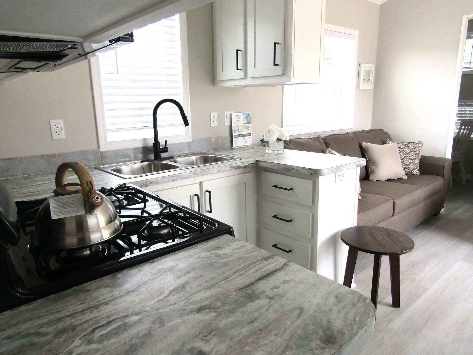 2 bed, 2.0 bath, 374 sqft, $1,500 — Photo 3