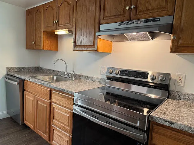 23 Brewster Rd — Photo 11