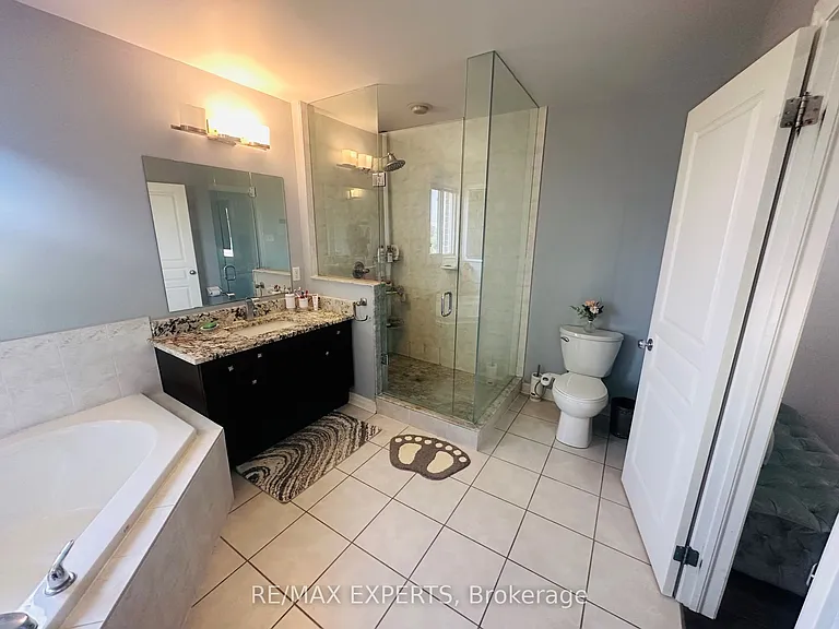 87 Newcastle Dr W — Photo 13