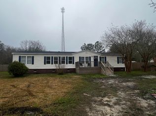 415 Fairwoods Ln, Ridgeville, SC 29472