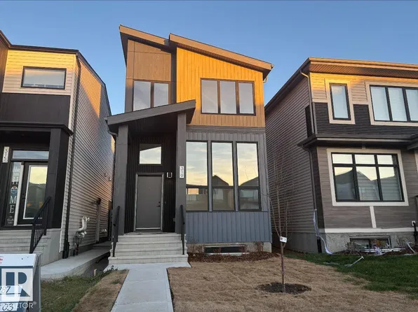 319 30th St NW, Edmonton, AB T6T 2H1