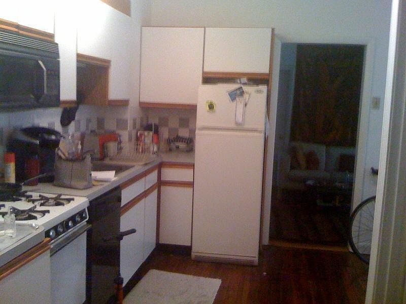 2nd image of 4 Phillips St #5