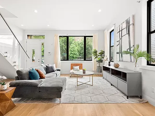 69 Carlton Ave, Brooklyn, NY 11205