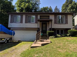 620 Hudson Run Rd, Barberton, OH 44203