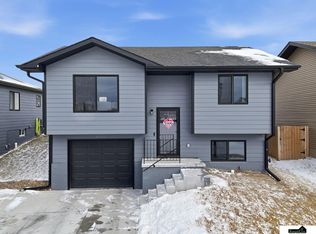 2280 NW 57th St, Lincoln, NE 68528