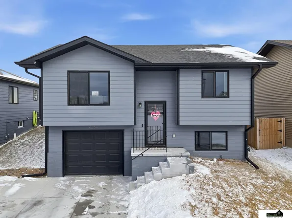 2280 NW 57th St, Lincoln, NE 68528