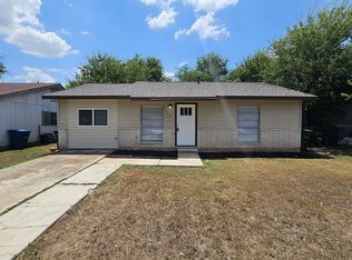 6750 Middle Oaks Dr, San Antonio, TX 78227