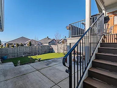 1130 Stanford Ave — Photo 6