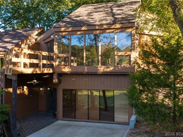 328 Hogan Dr #A, Lake Ozark, MO 65049