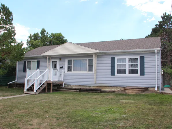 1005 E 6th St, Winner, SD 57580