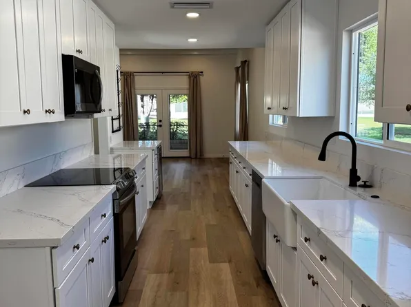 10318 W Manzanita Drive, Sun City, AZ 85373