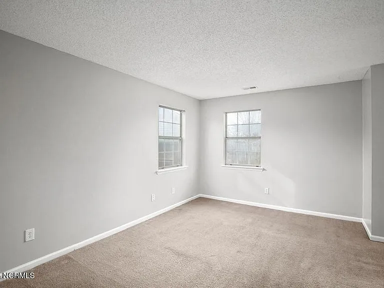 424 Singletree Dr — Photo 15