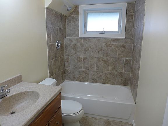 2nd image of 2904 Heather Ave
