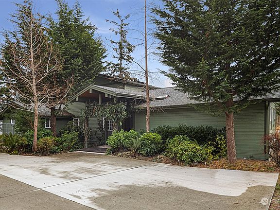 4th image of 418 Cessna Avenue