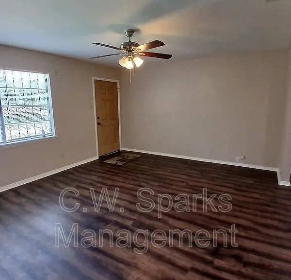 2557 Talco Dr — Photo 25