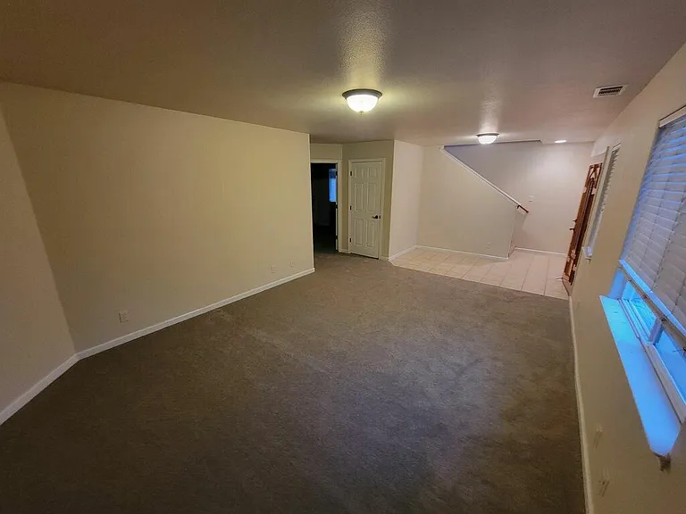 2790 Cedar Ave — Photo 22
