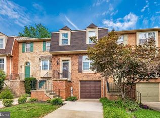 8271 Waterside Ct, Frederick, MD 21701