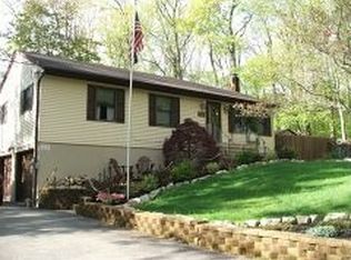 233 Pohatcong Rd, Highland Lakes, NJ 07422