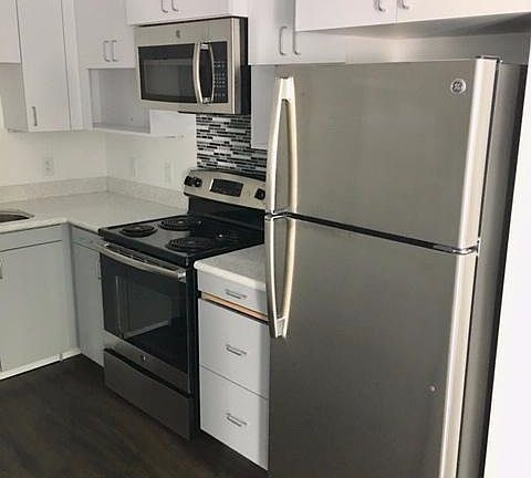 3rd image of 2301 K St APT 202