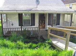 2 Elizabeth St, Washington, PA 15301
