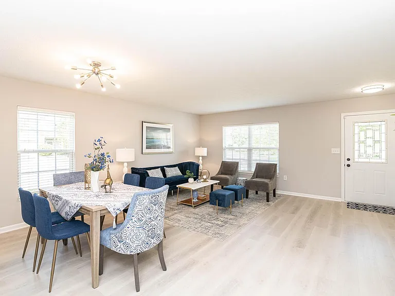 11081 Sanders Dr — Photo 8