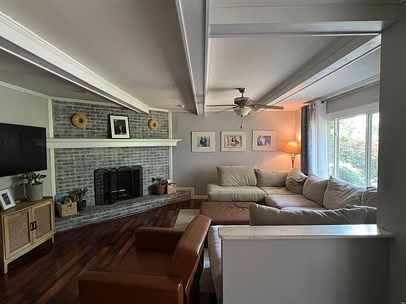 3rd image of 199 Weldon Dr