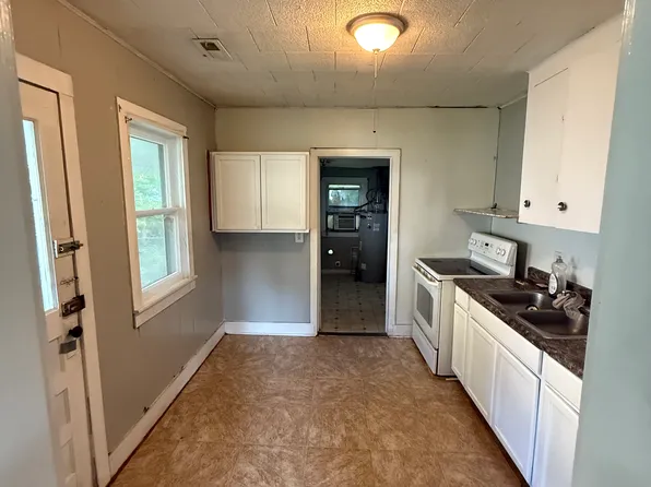 (undisclosed Address), Springfield, MO 65802