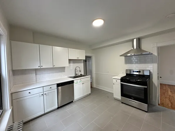 173 Everett St, Boston, MA 02134