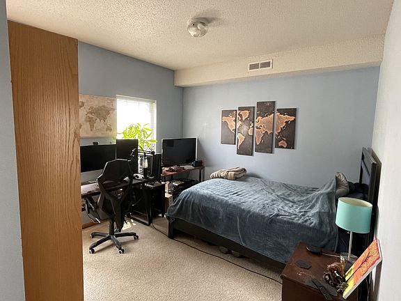 5th image of 2890 Coral Ct