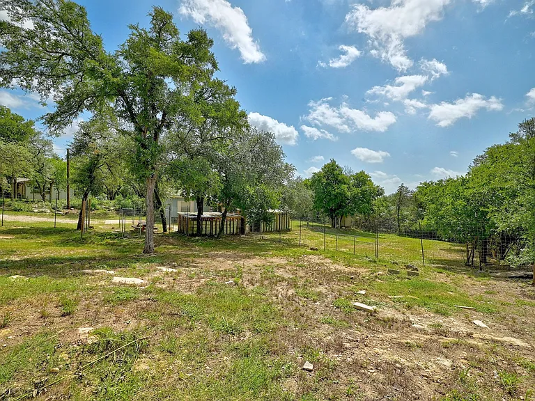 7807 Williamson Creek Dr — Photo 24