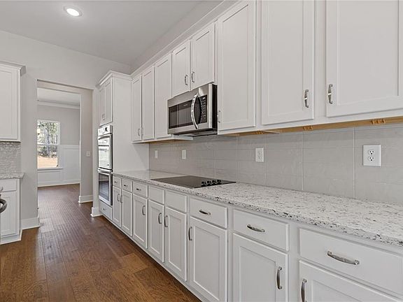 5th image of 3257 Traditions Way